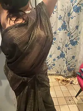 Snapshot of prisha944 chatting on 12-18-25, 04:46 prisha944 online show from 12-18-25, 04:46