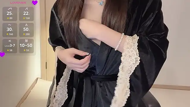 Seraphina-se online show from 12-04-25, 04:27