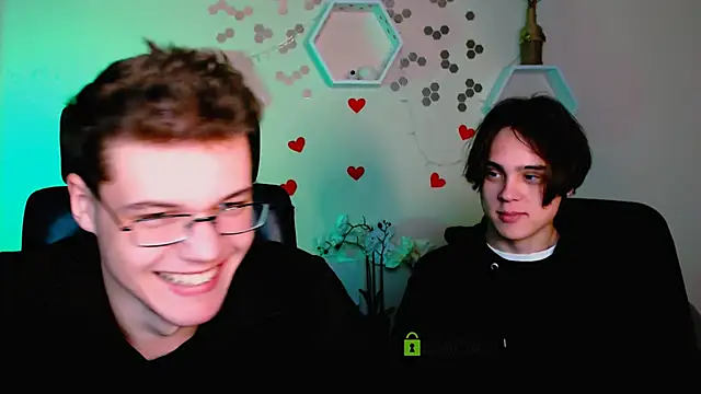 lucas long  online show from 10-12-25, 08:46