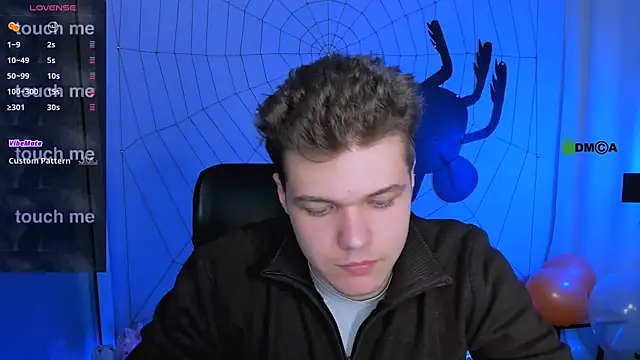 lucas long  online show from 10-27-25, 09:46