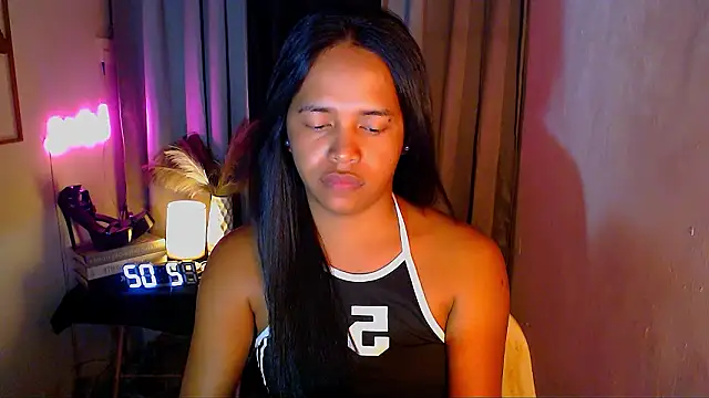 Snapshot of Lorainnelustts chatting on 02-02-26, 07:40 Lorainnelustts online show from 02-02-26, 07:40