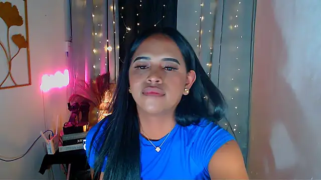 Snapshot of Lorainnelustts chatting on 02-23-26, 04:37 Lorainnelustts online show from 02-23-26, 04:37