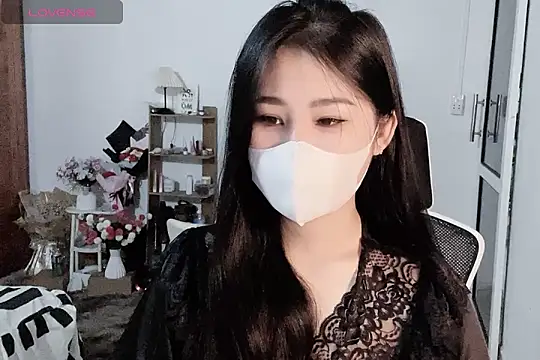 Snapshot of ___Daisy___ chatting on 10-23-25, 05:29 Daisy online show from 10-23-25, 05:29