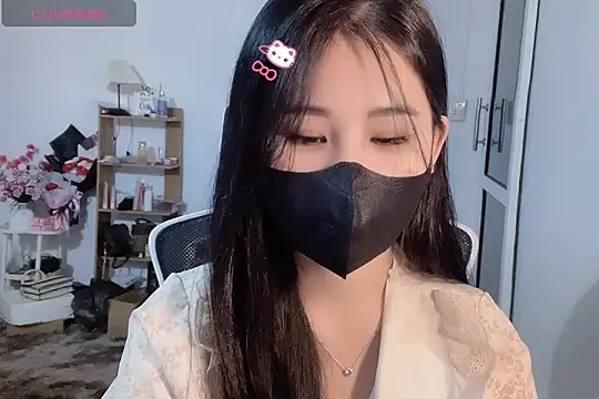 Snapshot of ___Daisy___ chatting on 11-09-25, 02:26 Daisy online show from 11-09-25, 02:26