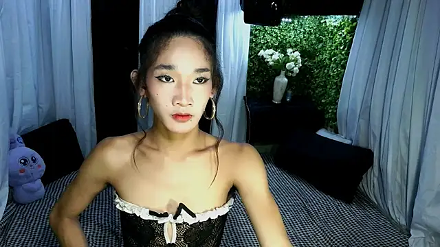 Snapshot of lhexiecollins chatting on 12-18-25, 04:02 lhexiecollins online show from 12-18-25, 04:02