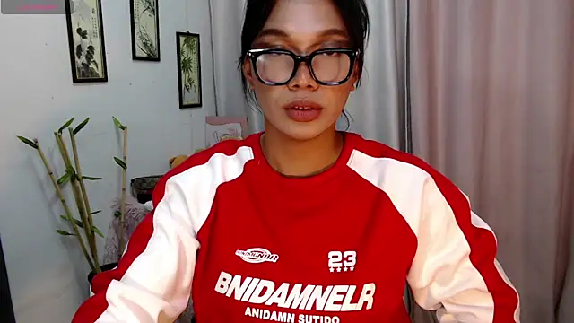 Snapshot of Herbielustts chatting on 12-05-25, 05:09 Herbielustts online show from 12-05-25, 05:09