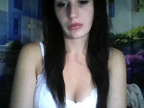 Snapshot of Qinini chatting on 09-08-25, 07:02 Qinini online show from 09-08-25, 07:02