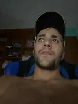 aavrdvh33 online show from 10-02-25, 01:12