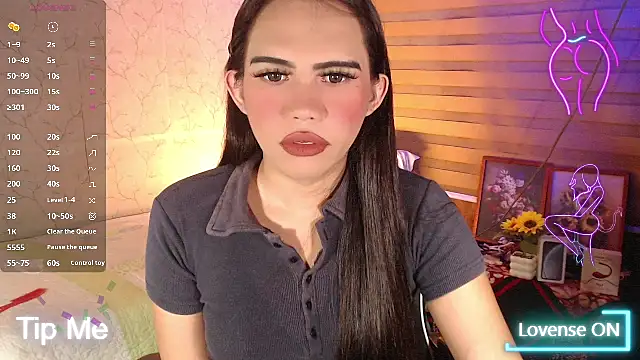 Snapshot of TssluttyNikka chatting on 02-24-26, 02:59 TssluttyNikka online show from 02-24-26, 02:59