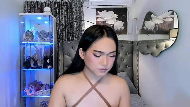 Snapshot of bigcockvenice chatting on 10-10-25, 02:38 bigcockvenice online show from 10-10-25, 02:38