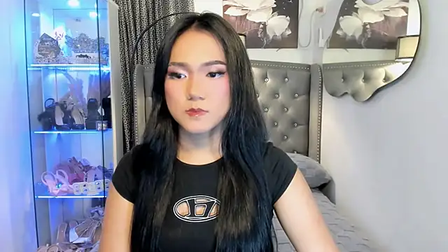 Snapshot of bigcockvenice chatting on 10-14-25, 03:02 bigcockvenice online show from 10-14-25, 03:02