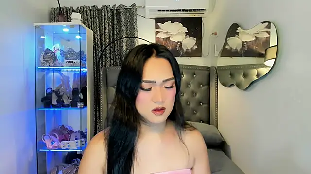 Snapshot of bigcockvenice chatting on 10-20-25, 03:01 bigcockvenice online show from 10-20-25, 03:01