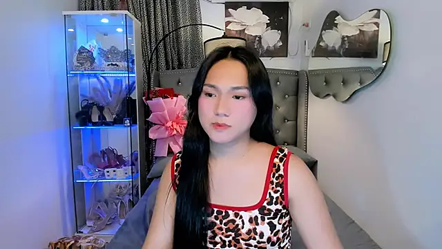 Snapshot of bigcockvenice chatting on 11-21-25, 02:16 bigcockvenice online show from 11-21-25, 02:16