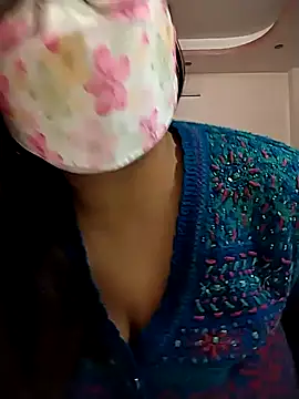 Snapshot of colleen_hoover chatting on 11-27-25, 07:38 colleen hoover online show from 11-27-25, 07:38