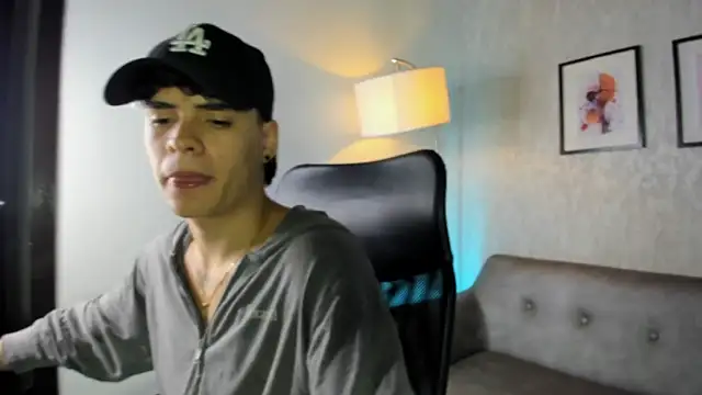 BenitoSaenz online show from 10-25-25, 11:40