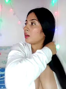 VALENTINA ROUSE  online show from 04-18-26, 07:07