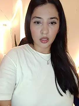 VALENTINA ROUSE  online show from 07-24-26, 11:14