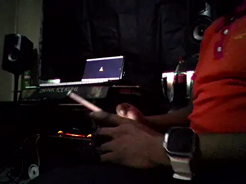 OnlyMoneyIwanT online show from 02-22-26, 10:47