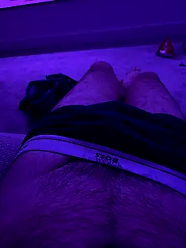 Snapshot of leroy9501 chatting on 10-19-25, 01:28 leroy9501 online show from 10-19-25, 01:28