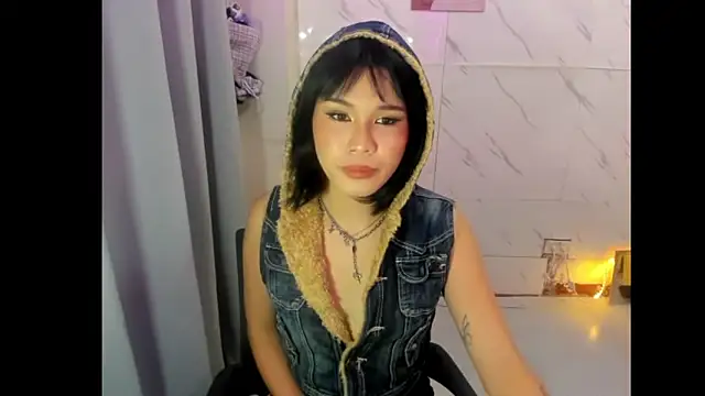 Snapshot of Its_Ashleigh chatting on 06-07-26, 02:59 Its Ashleigh online show from 06-07-26, 02:59