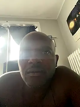 Snapshot of JezOne555 chatting on 10-15-25, 06:19 JezOne555 online show from 10-15-25, 06:19