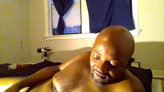 Snapshot of JezOne555 chatting on 03-23-26, 12:14 JezOne555 online show from 03-23-26, 12:14