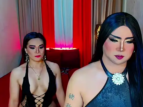 Snapshot of UnlimitedCumShow chatting on 05-21-26, 03:57 UnlimitedCumShow online show from 05-21-26, 03:57