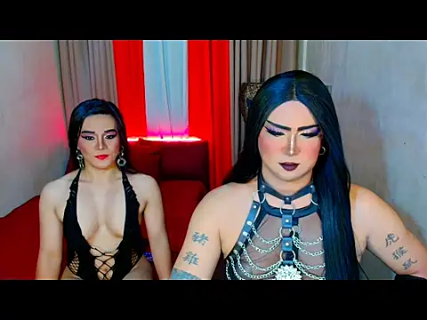 Snapshot of UnlimitedCumShow chatting on 05-25-26, 01:44 UnlimitedCumShow online show from 05-25-26, 01:44