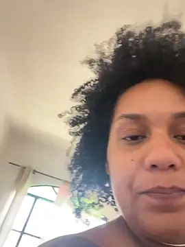 morenaluaa online show from 09-18-25, 01:35