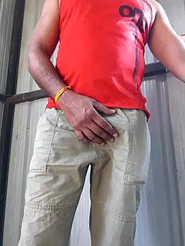 Snapshot of Sunny_cute_love chatting on 02-25-26, 10:14 Sunny cute love online show from 02-25-26, 10:14