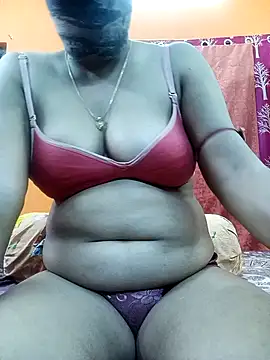 Hotpuja25 online show from 09-13-25, 04:51