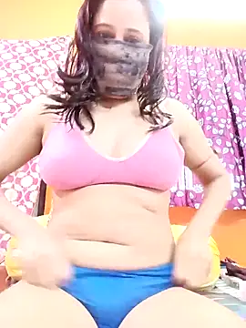 Hotpuja25 online show from 04-13-26, 04:40