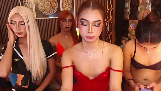 BigCockMaxineTS online show from 07-28-26, 09:15
