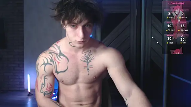 Snapshot of Brendan__Piks chatting on 12-17-25, 08:09 Brendan Piks online show from 12-17-25, 08:09