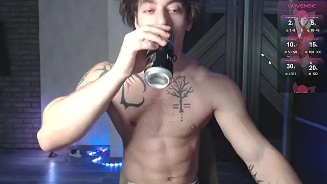 Snapshot of Brendan__Piks chatting on 12-21-25, 08:10 Brendan Piks online show from 12-21-25, 08:10