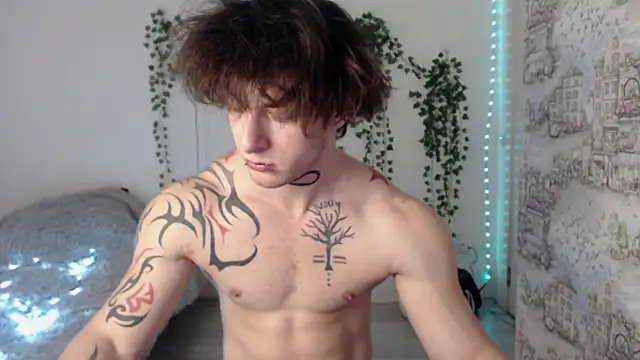 Snapshot of Brendan__Piks chatting on 01-08-26, 08:16 Brendan Piks online show from 01-08-26, 08:16