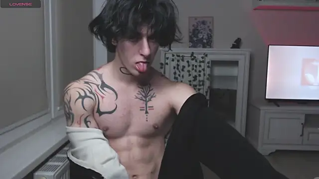 Snapshot of Brendan__Piks chatting on 02-19-26, 04:14 Brendan Piks online show from 02-19-26, 04:14