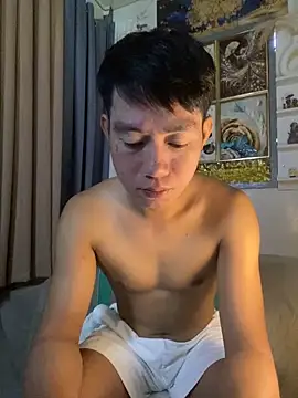 Snapshot of xshyboyx chatting on 09-11-25, 03:28 xshyboyx online show from 09-11-25, 03:28