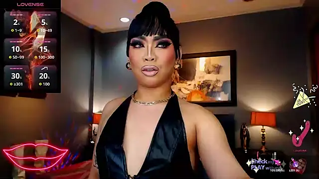 FridaHumphrey online show from 11-12-25, 06:08