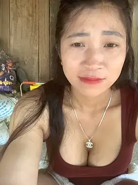 Snapshot of ThiHa003 chatting on 09-16-25, 05:30 ThiHa003 online show from 09-16-25, 05:30