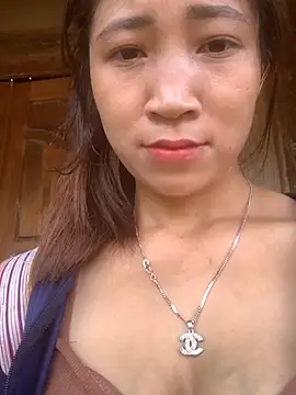 Snapshot of ThiHa003 chatting on 10-03-25, 02:19 ThiHa003 online show from 10-03-25, 02:19