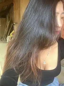 ThiHa003 online show from 10-31-25, 01:50