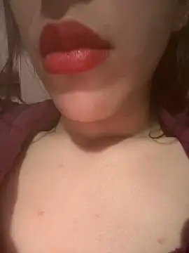 Mimisixo online show from 04-11-26, 06:23