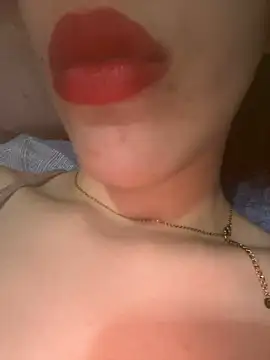 Snapshot of Mimisixo chatting on 07-23-26, 02:26 Mimisixo online show from 07-23-26, 02:26