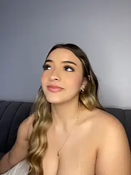 KYLIE JONES6 online show from 10-17-25, 10:34