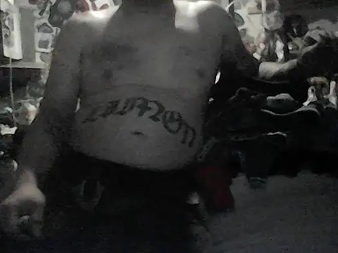 Twoslipperywhenwett online show from 12-20-25, 05:58