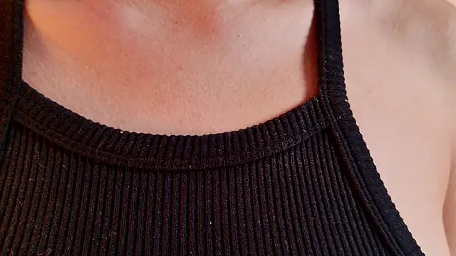 ambar rosse25 online show from 11-30-25, 11:36