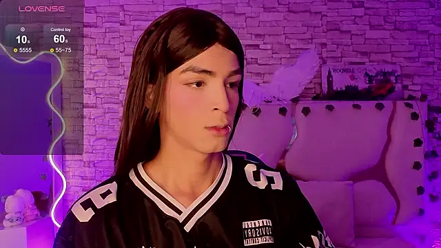 LIHIAN TAY online show from 02-21-26, 12:06