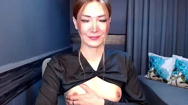 Snapshot of xFuckingMarga chatting on 10-01-25, 05:52 xFuckingMarga online show from 10-01-25, 05:52
