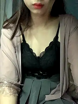 Snapshot of Zika_23 chatting on 12-14-25, 02:50 Zika 23 online show from 12-14-25, 02:50